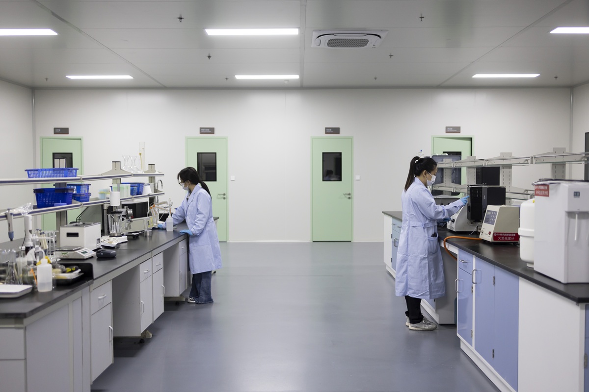 Baixing Edible Fungi Research Institute (4).JPG